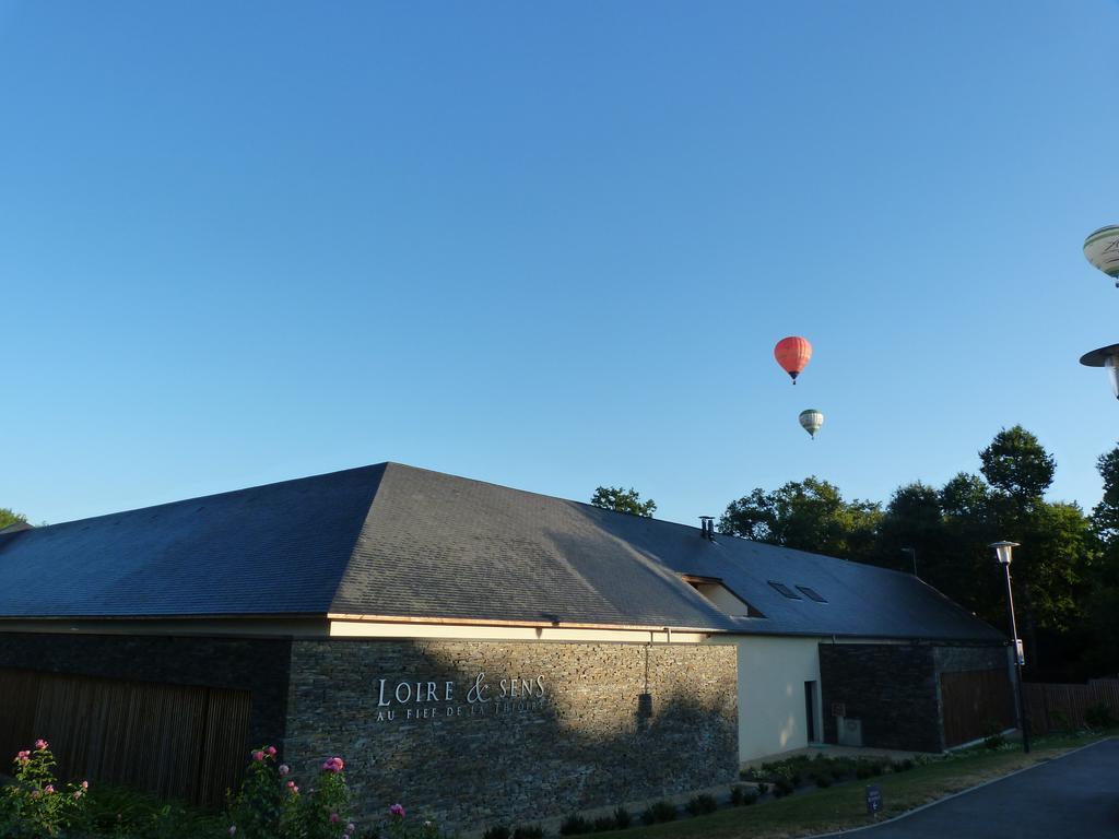 Loire & Sens Hotel Juigne-sur-Loire Екстериор снимка